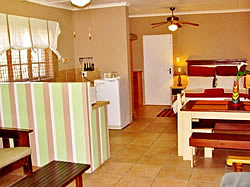 Gansbaai Town Lodge's cosy self catering rooms in the heart of Gansbaai