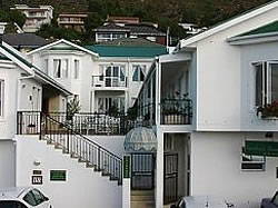 Gordon's Beach Lodge is a family run guesthouse situated in the heart of Gordon's Bay, 