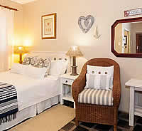 Kaliza's Place offers Three Star B&B accommodation with a self-catering accommodation as an option