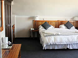 Blue Bay Lodge is built only meters above the wide-stretched beaches of Saldanha Bay.