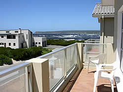 Whale Watchers Inn is a 3 star guesthouse offering both Bed & Breakfast as well as serviced, self-catering family units