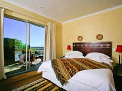 Le Gouverneur Guesthouse in Camps Bay offers luxury accommodation